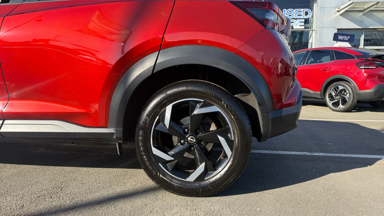 Nissan Juke 1.0 DiG-T 114 N-Connecta 5dr Petrol Hatchback